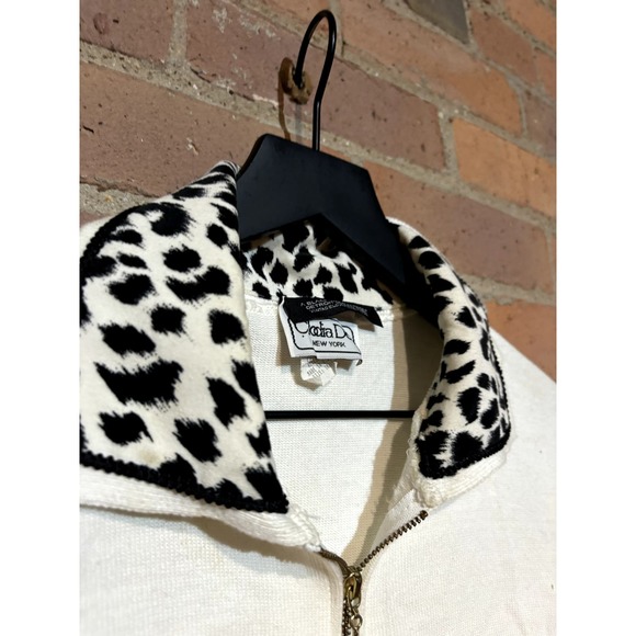 Clodia Dee Safari White 2 pc Set - Picture 3 of 8